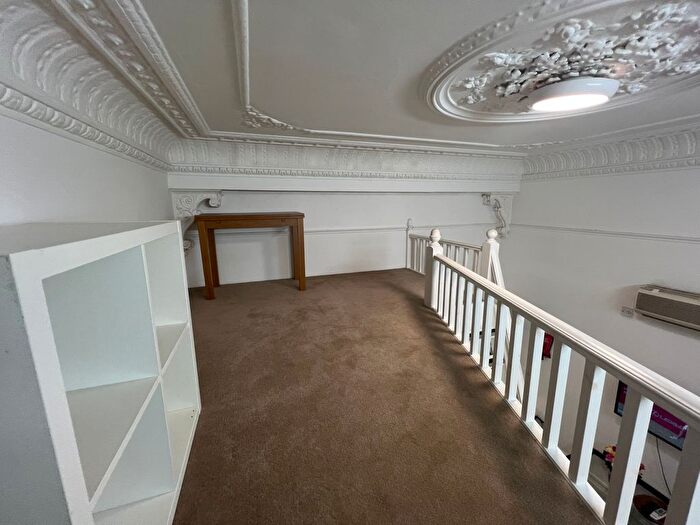 Studio To Rent In Cromwell Road, London, SW7