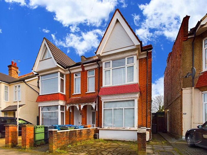 2 Bedroom Maisonette To Rent In Hamilton Road, Harrow, HA1