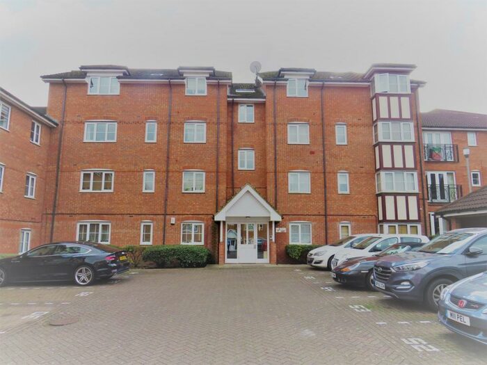 2 Bedroom Apartment To Rent In Ottawa Court, Broxbourne, EN10