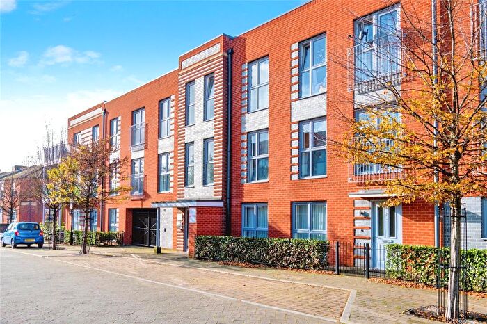 1 Bedroom Flat For Sale In Meridian Way, Southampton, Hampshire, SO14
