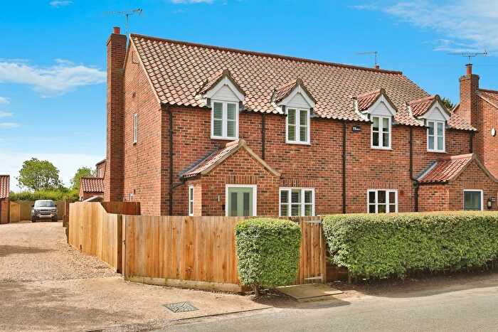 3 Bedroom Semi-Detached House For Sale In Dereham Road, Colkirk, Fakenham, NR21