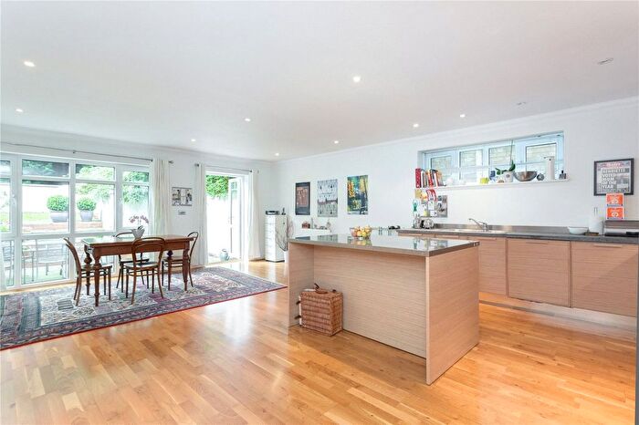 5 Bedroom Semi-Detached House For Sale In Kingston Hill, Kingston Upon Thames, Surrey, KT2