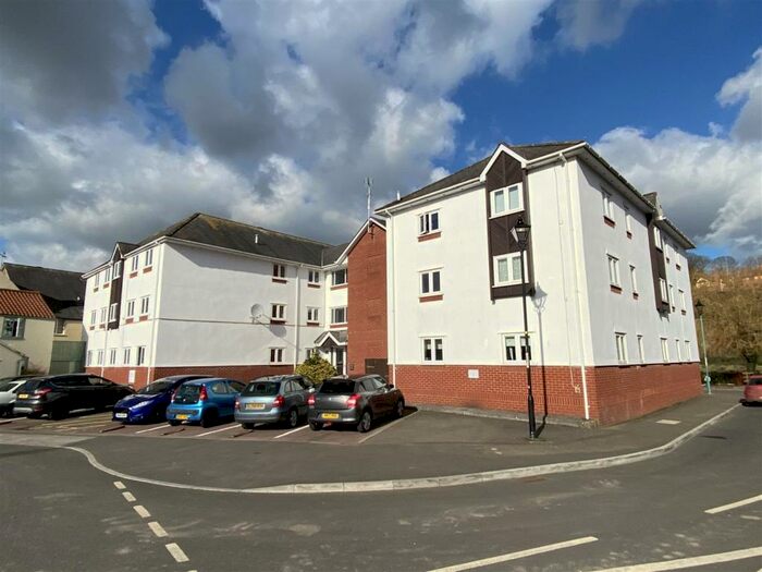 2 Bedroom Flat To Rent In Riverside Mill, The Back, Chepstow, NP16