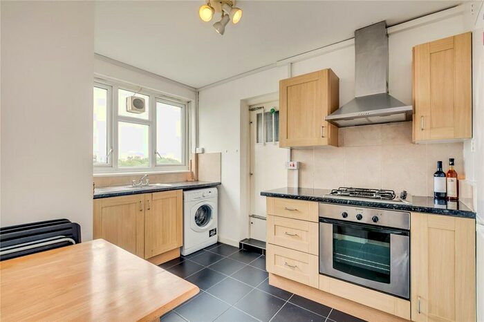 2 Bedroom Flat To Rent In Evelyn Court, Evelyn Walk, N1