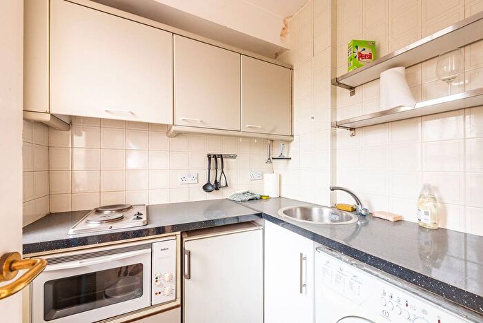 Studio To Rent In Sloane Avenue, Chelsea, London, SW3