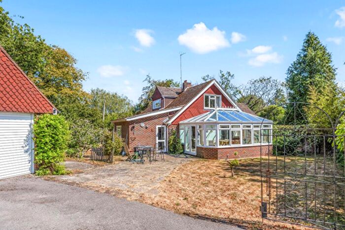 3 Bedroom Bungalow For Sale In Bognor Road, Broadbridge Heath, RH12
