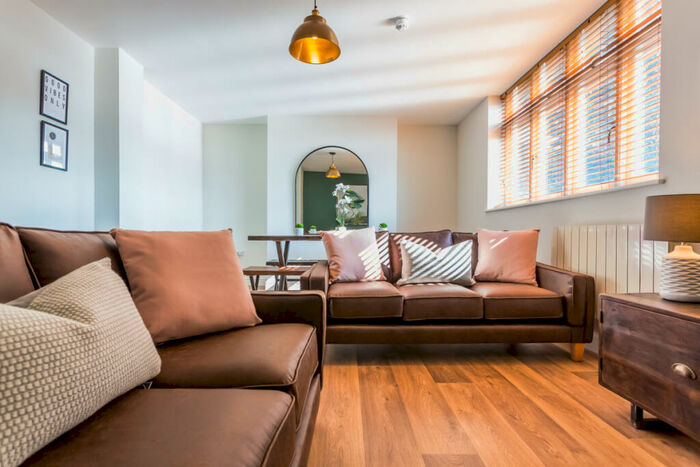 6 Bedroom Flat To Rent In St Hilds Lane, Durham, DH1