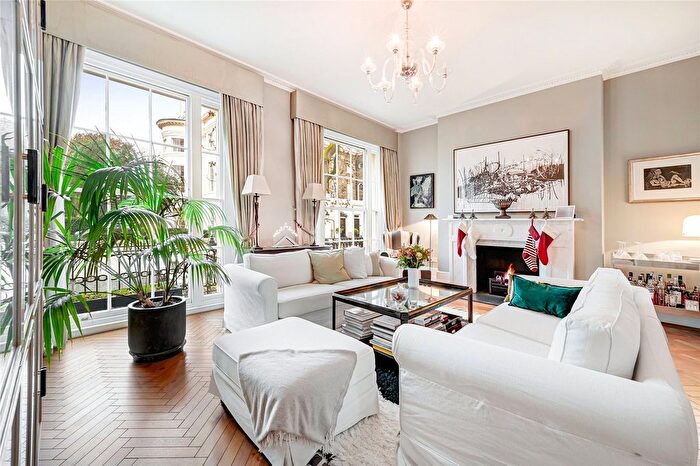 4 Bedroom Terraced House To Rent In Chester Place, London, NW1