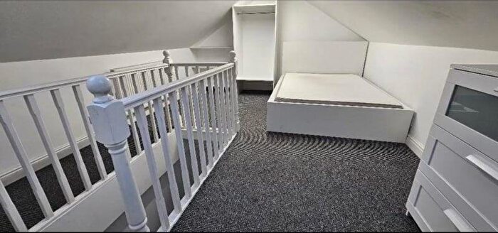 5 Bedroom House To Rent In Langworthy Road, Salford, M6