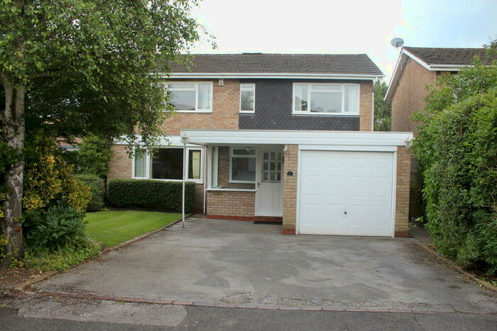 4 Bedroom Detached House To Rent In Weston Close, Dorridge, B93