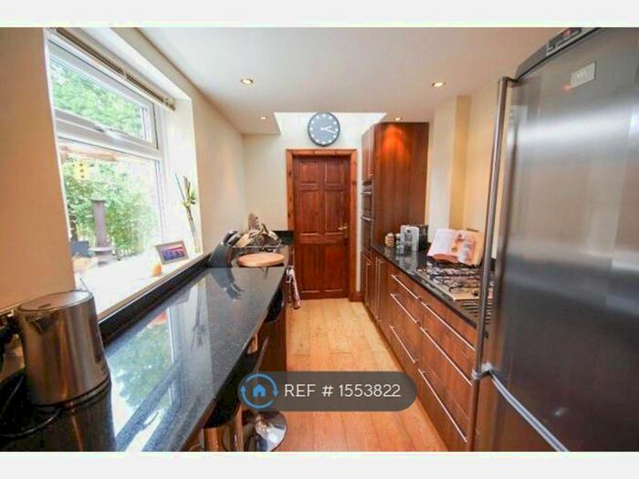2 Bedroom Semi-Detached House To Rent In Hope Street, Southport, PR9