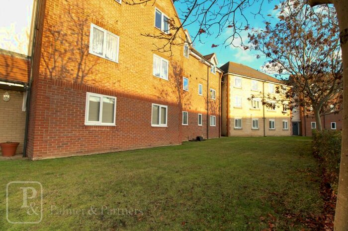 2 Bedroom Apartment To Rent In Ash Way, Colchester, Essex, CO3