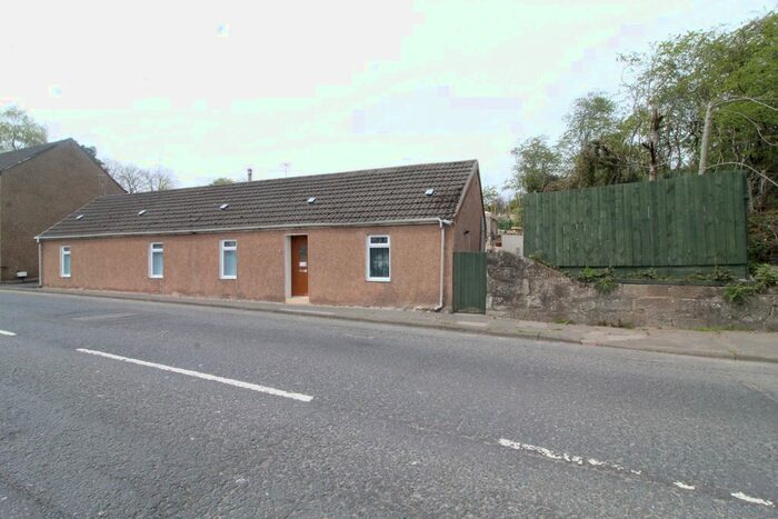2 Bedroom Cottage For Sale In Drakemyre, Dalry, KA24