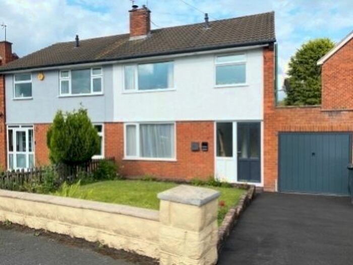 3 Bedroom Terraced House To Rent In Holme Mill, Fordhouses, Wolverhampton, WV10