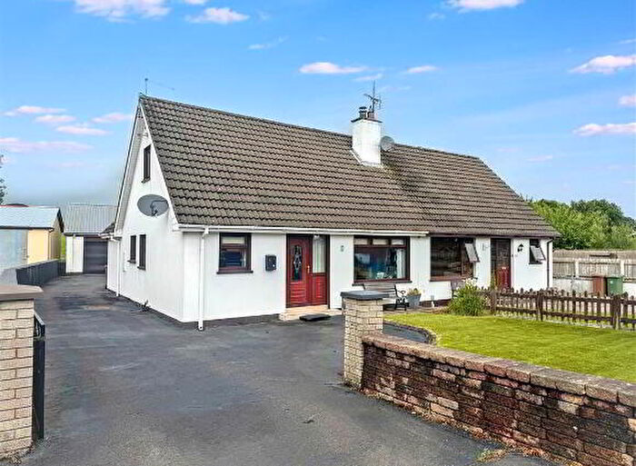 3 Bedroom Semi-detached Chalet Bungalows For Sale In Iveagh Corner, Dromore, BT25