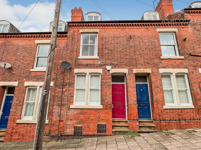3 Bedroom Terraced House To Rent In Roberts Street, Sneinton, Nottingham, NG2