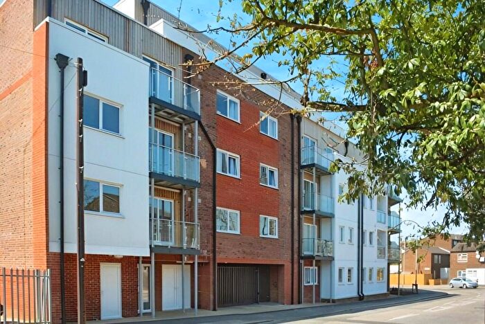 1 Bedroom Apartment For Sale In Dudley Street, Luton, Bedfordshire, LU2