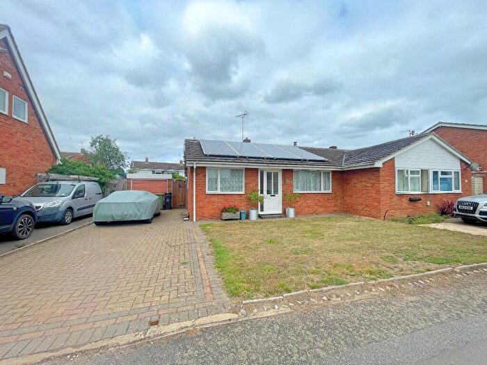 2 Bedroom Semi-Detached Bungalow For Sale In Sceptre Close, Tollesbury, CM9