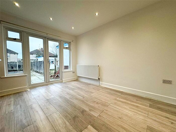 4 Bedroom Semi-Detached House To Rent In Tintern Way, Harrow, HA2