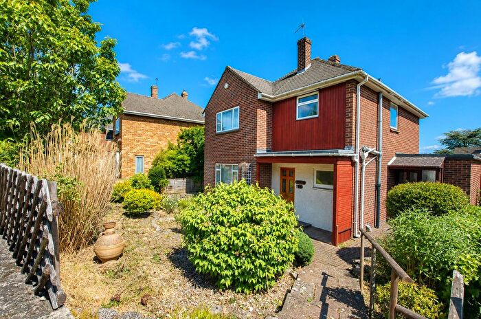 3 Bedroom Detached House For Sale In London Road, Maidstone, ME16