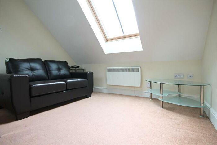 1 Bedroom Apartment To Rent In Westmorland Road, Newcastle Upon Tyne, NE1