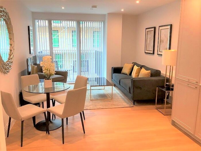 1 Bedroom Flat To Rent In Bakers Yard West, Carraway Street, Reading, RG1