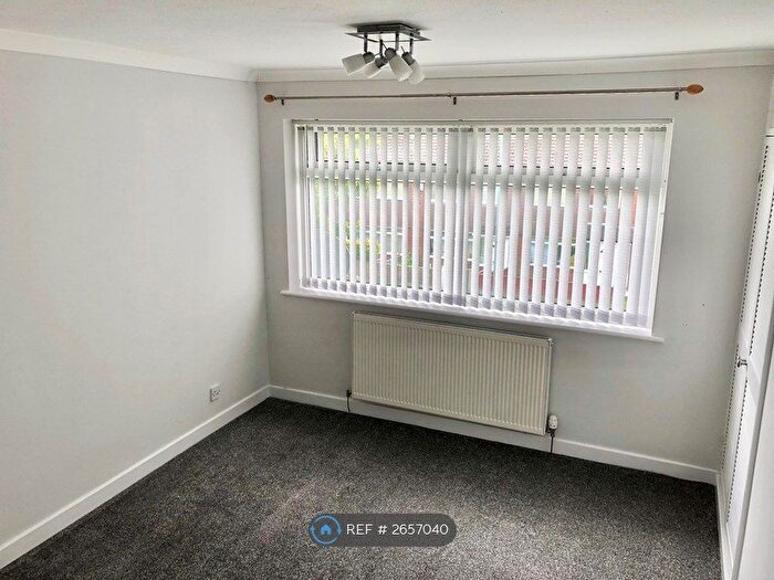 2 Bedroom Terraced House To Rent In Glenwood Drive, Middleton, Manchester, M24
