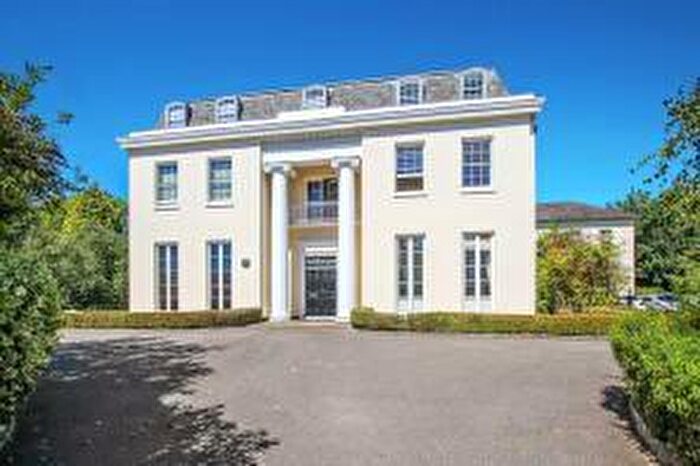 2 Bedroom Flat To Rent In Calvert Drive, Dartford, DA2