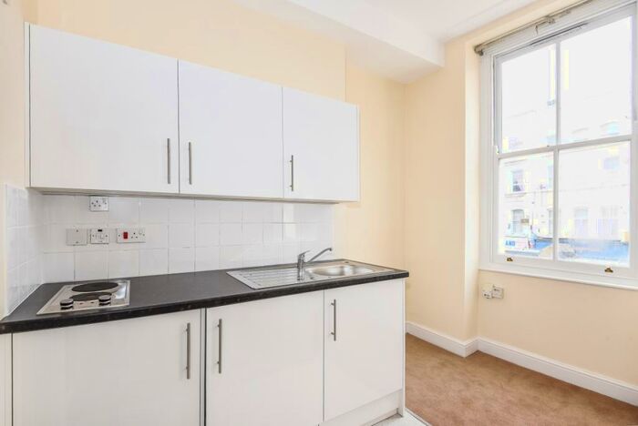Studio To Rent In Camden High Street Camden, NW1