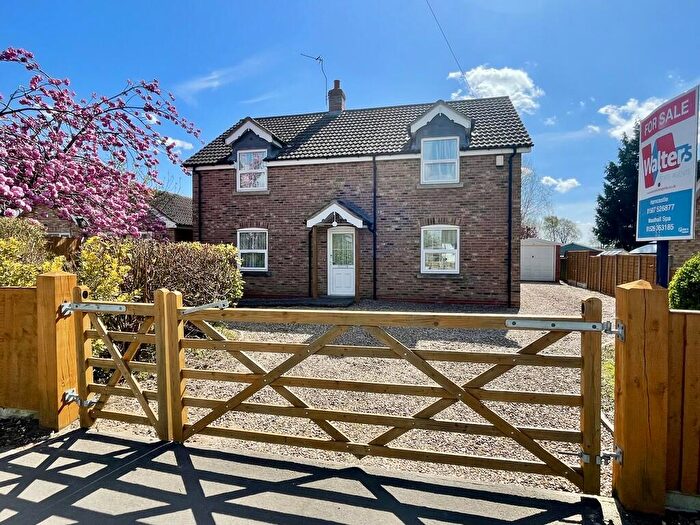 3 Bedroom Detached House For Sale In High Street, Tattershall, LN4