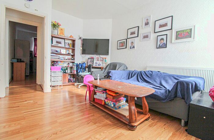 3 Bedroom Flat To Rent In Surbiton Road, Kingston Upon Thames KT1