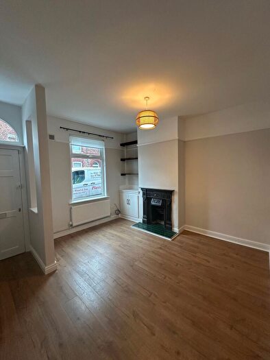 2 Bedroom Terraced House To Rent In Park View, Fallowfield, M14