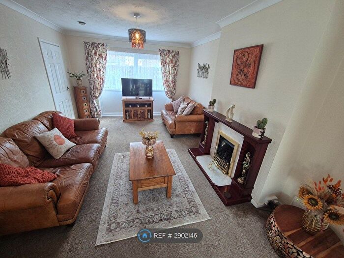 3 Bedroom Terraced House To Rent In Marsdale, Hull, HU7