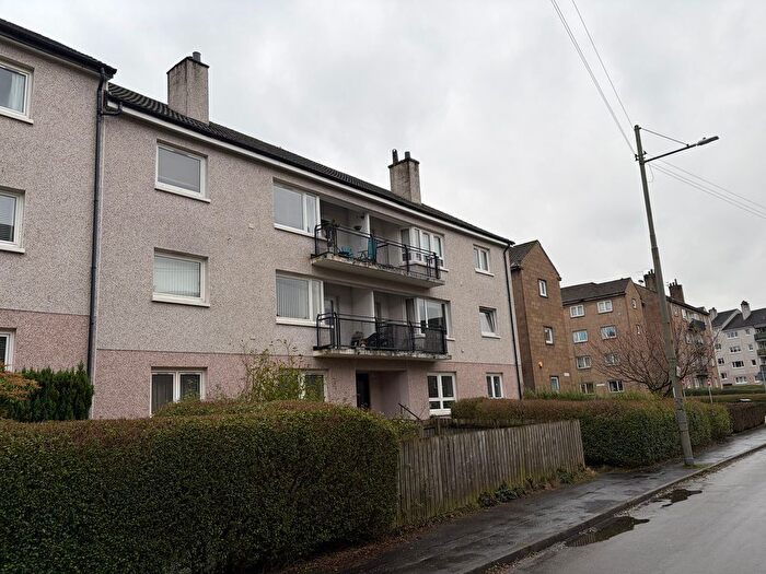 2 Bedroom Flat To Rent In Lochlea Road, Glasgow, G43