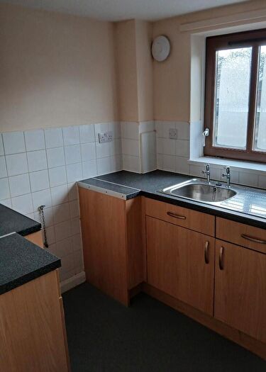 1 Bedroom Flat To Rent In Double Street, Spalding, Lincolnshire, PE11