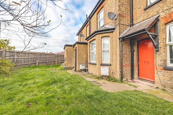 1 Bedroom Apartment For Sale In Uxbridge Road, Slough, SL2