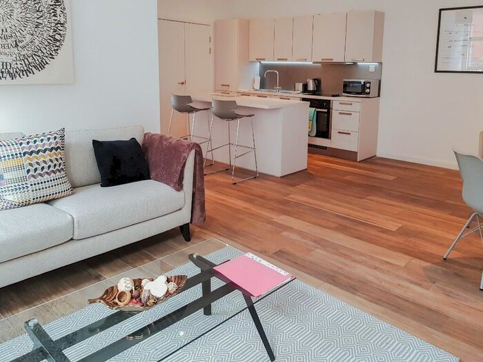 2 Bedroom Serviced Apartments To Rent In Queen Street, Maidenhead, Berkshire, SL6