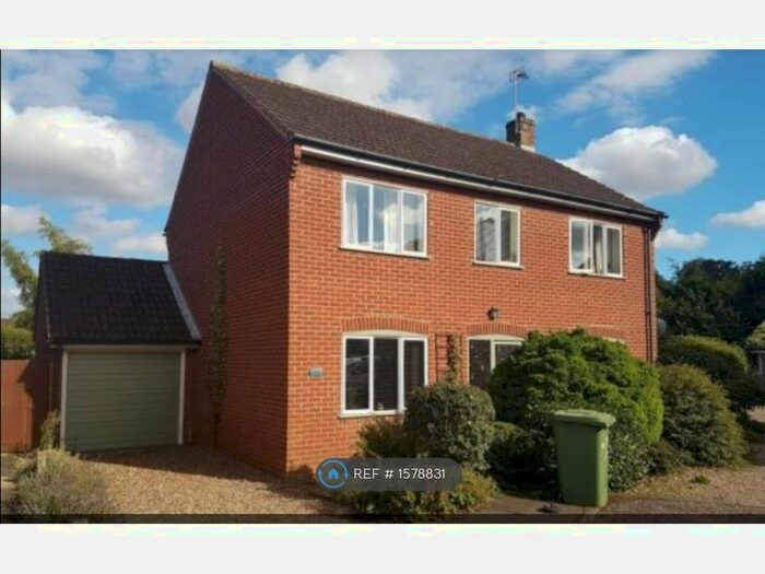 4 Bedroom Detached House To Rent In Sir Williams Close, Aylsham, NR11