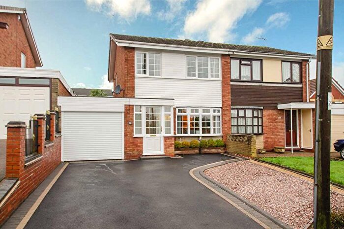3 Bedroom Semi Detached House For Sale In Ogley Hay Road, Burntwood, WS7