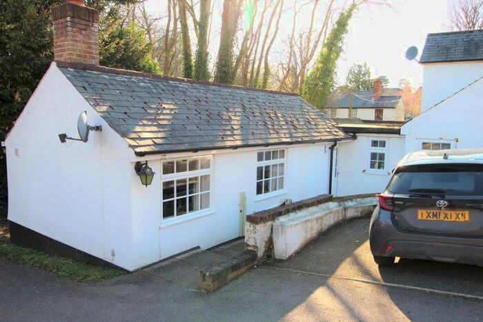 2 Bedroom Flat To Rent In Silver Street, Stansted, CM24