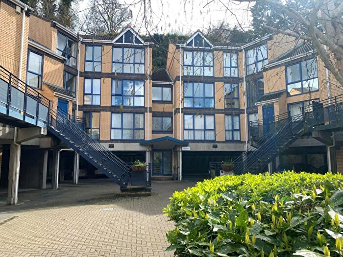 1 Bedroom Apartment To Rent In Valetta Way, Rochester, ME1