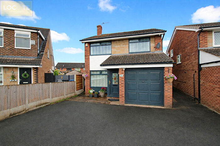 4 Bedroom Detached House For Sale In Arundel Avenue, Flixton, M41