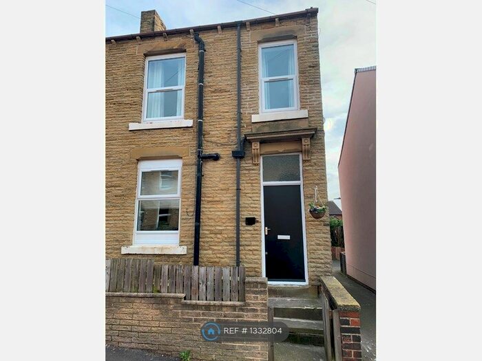 2 Bedroom End Of Terrace House To Rent In Westfield Street, Ossett, WF5
