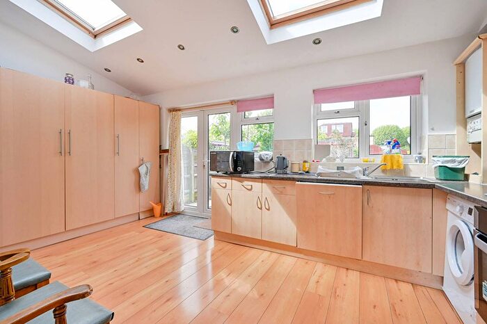 3 Bedroom Terraced House To Rent In Airedale Road, Ealing, London, W5