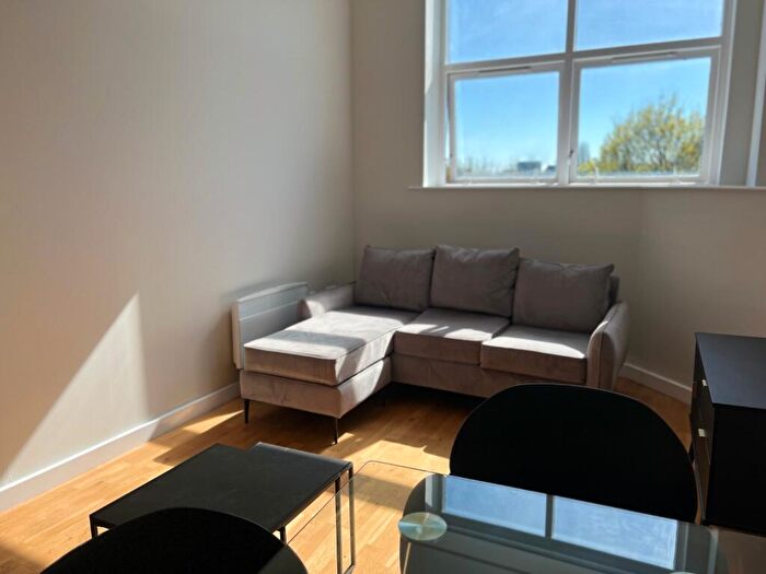 1 Bedroom Flat To Rent In Flat, The School House, Jackson Crescent, Manchester, Greater Manchester, M15