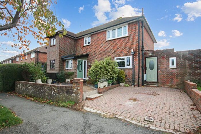 4 Bedroom Semi Detached House For Sale In School Lane, East Grinstead, West Sussex, RH19