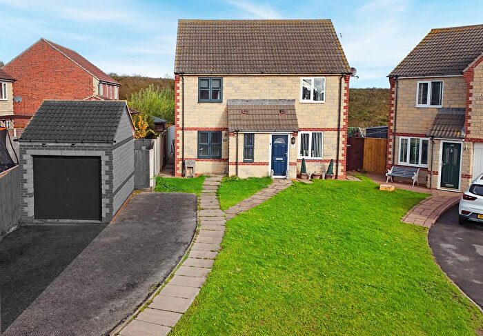 2 Bedroom Semi-detached House For Sale In Intrepid Close, Hartlepool, TS25