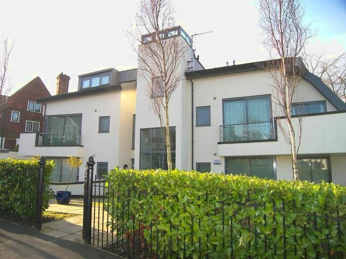 2 Bedroom Flat To Rent In Granville Road, Sevenoaks, TN13