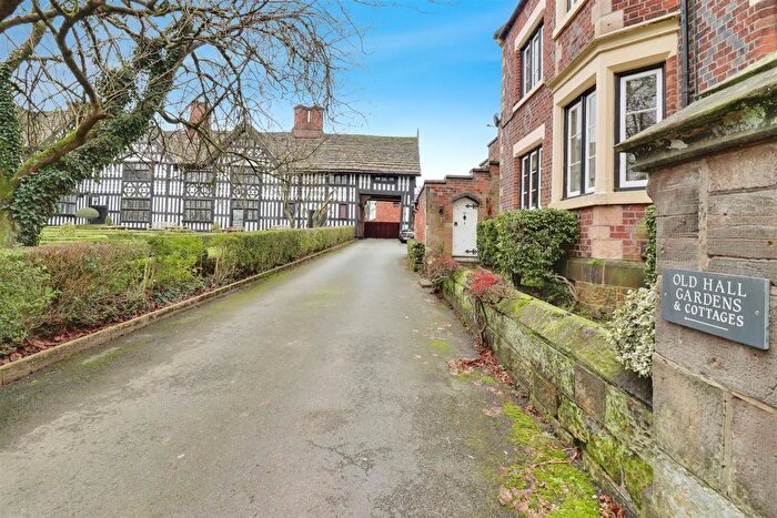 2 Bedroom Semi Detached House For Sale In High Street, Sandbach, CW11