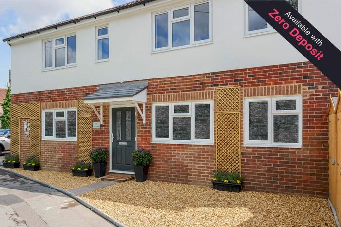 1 Bedroom Flat To Rent In Flower Lane, Amesbury, Salisbury, SP4